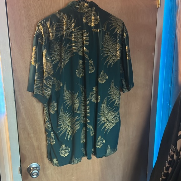 Kahulale’a XL Men’s Button Down - Picture 3 of 3